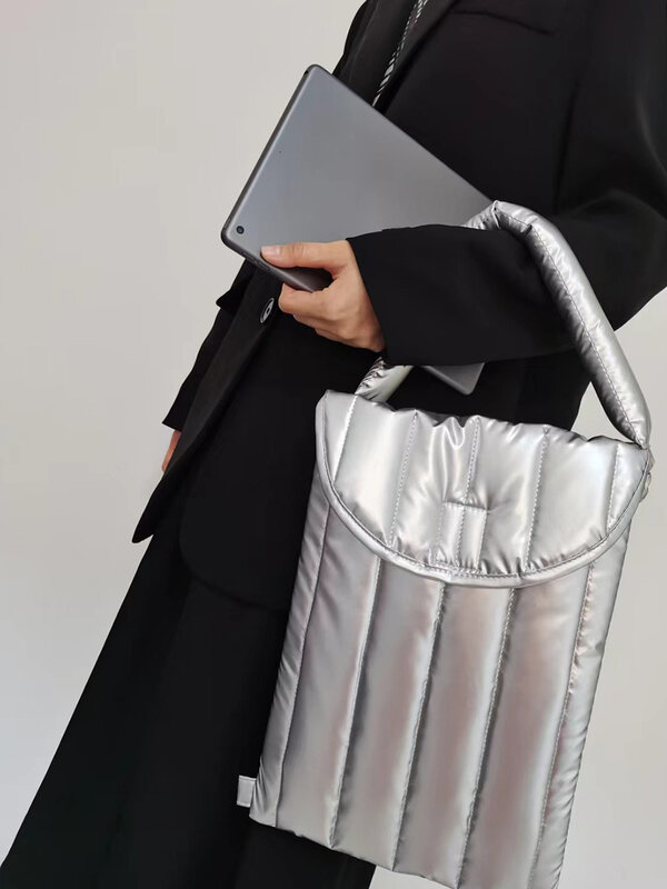 INS กระเป๋าโน้ตบุ๊กป้องกันคอมพิวเตอร์ MacBook สีเงินกระเป๋าเอกสารผู้หญิงกระเป๋าใส่แล็ปท็อปแท็บเล็ต