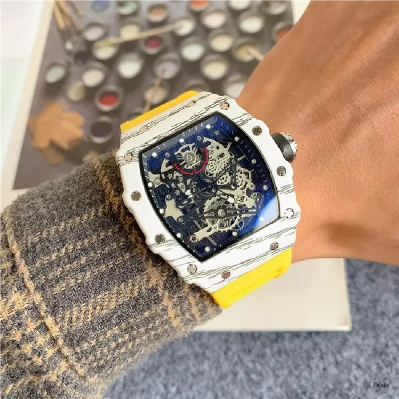 นาฬิกาสำหรับบุรุษแบบใหม่ฟังก์ชั่นเต็มรูปแบบนาฬิกาหรูหราเท่ห์นาฬิกาควอตซ์ข้อมืออัตโนมัติของผู้ชาย DZ ชาย