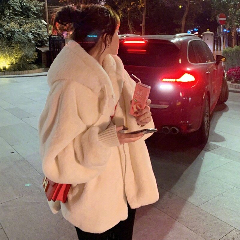 Jaqueta de pelúcia de pele de coelho com capuz para mulheres, imitação Lambwool Outwear, casaco branco superior, casaco peludo quente, casual, inverno