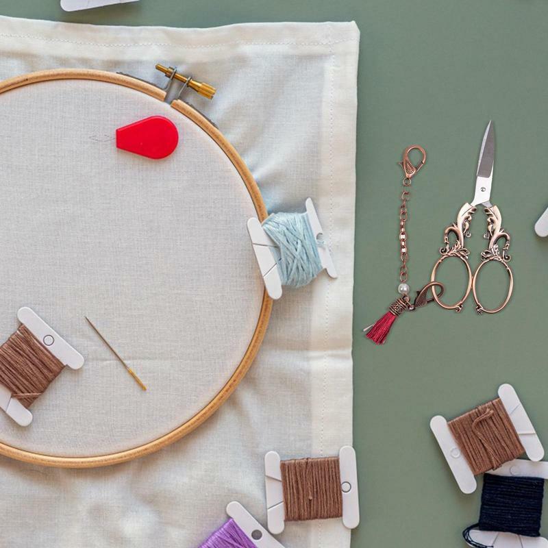 チェーン、ヴィンテージシザー、レトロヨーロピアンスタイルの小さなクラフトかぎ針編みのはさみ、アートワーク、刺embroideryのためのDIYツール