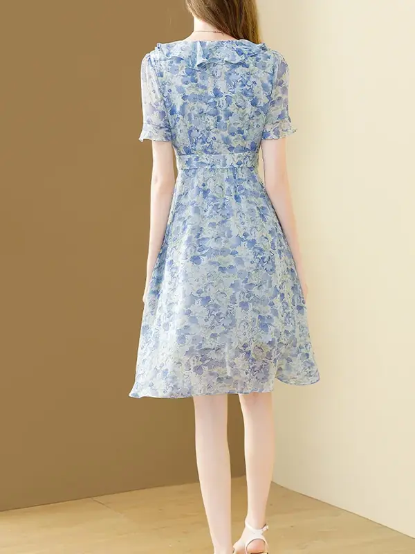 2024 New Spring/summer Fashion French Elegant Female Chiffon Dress V-neck Floral Skirt Temperament Waist Skirt