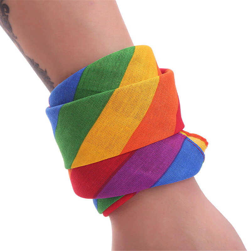 Arco-íris Bandana Lgbq Lenço Quadrado, Orgulho Gay Headband, Material de Celebração da Festa, Ciclismo ao ar livre, Pacote 100