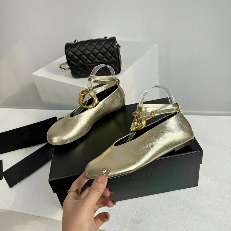 2024 Spring/summer New Big Head Shoes Round Toe Flat Bottom Ankle Buckle Metal Buckle True Leather Sole Women's Singles Shoes