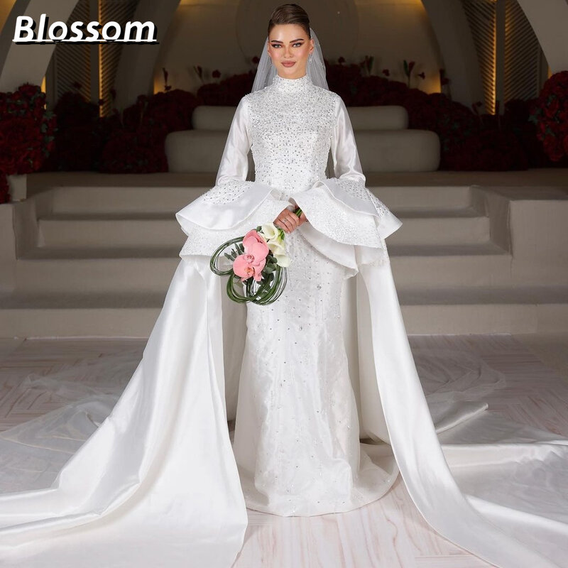 Vestidos de novia de lujo con cuentas de mano de cuello alto de Arabia Saudita para mujer, mangas largas, diamantes de imitación, vestido de novia personalizado de gama alta