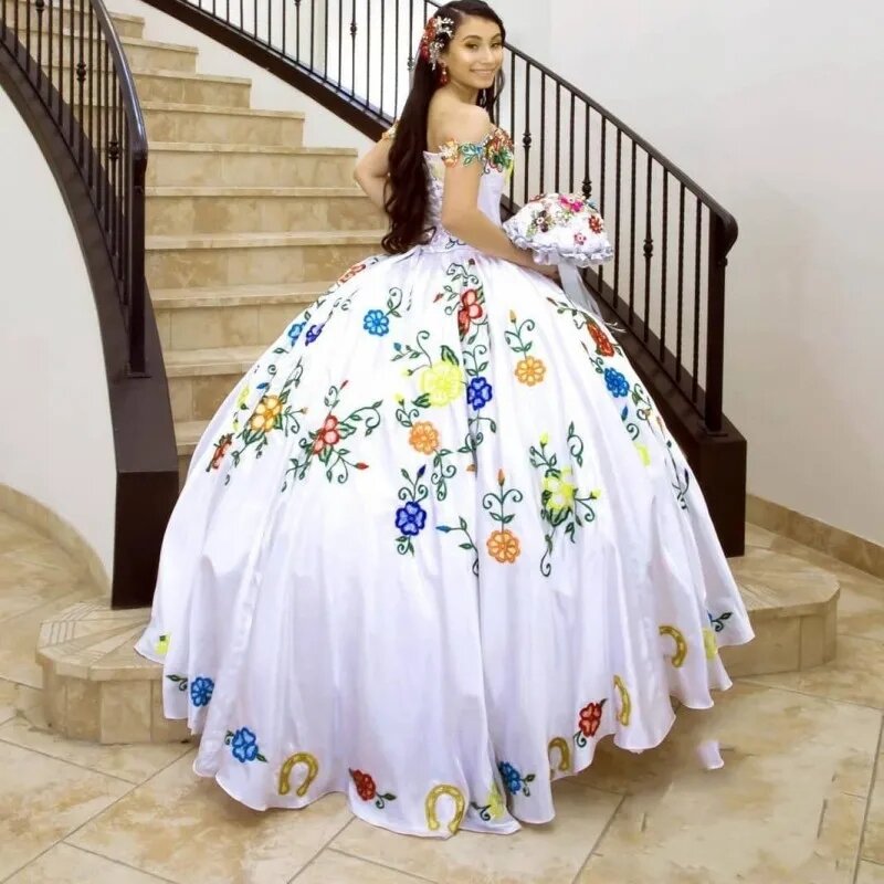 Vestidos Quinceanera mexicanos brancos, Vestido de baile, Pérolas Bordadas Querida, Puffy Sweet 16 Vestidos, 15 Anos