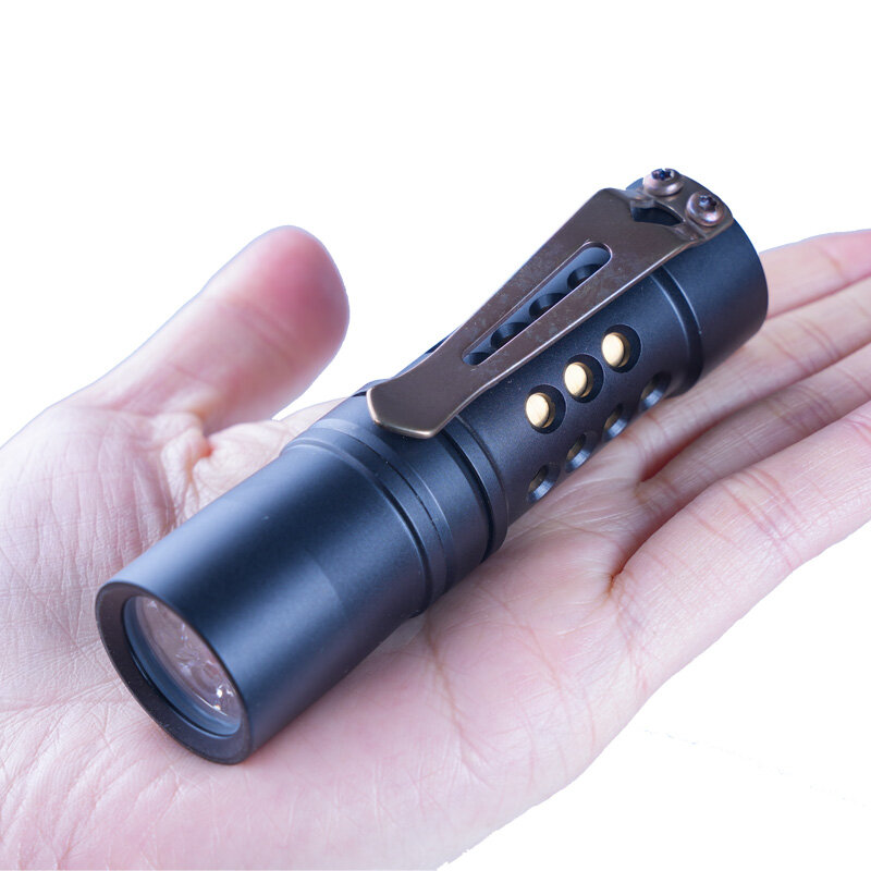 Maeerxu DF02 Aluminum Handheld 3000 Lumens Highlight EDC  Flashlights Powerful Rechargeable Led Flashlight