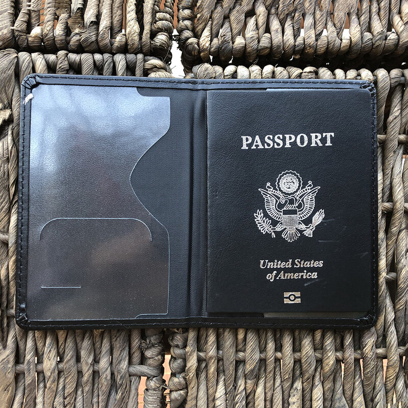 غلاف جواز سفر طبعة سوداء من أنيمي ، حامل مستندات ، غلاف جواز سفر