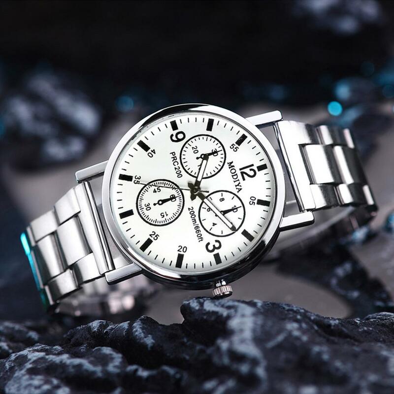 Wristwatch Stylish Men's Quartz Watch with Three Small Dials Alloy Strap High Accuracy Timekeeping for Business Commuting Men