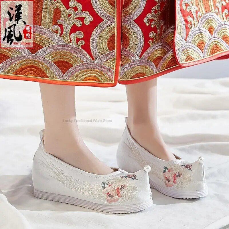 Chaussures Hanfu traditionnelles de style chinois, chaussures Hanfu de Pékin, chaussures brodées de style prairie, chaussures de mariage vintage