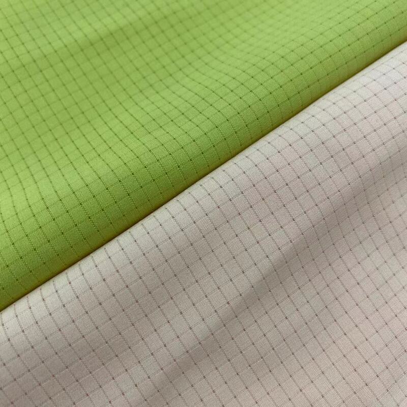 Four-sided Stretch Hole Fabric Windbreaker Fabric, Sports Suit Stretch Four-way Stretch Fabric, 125g Breathable