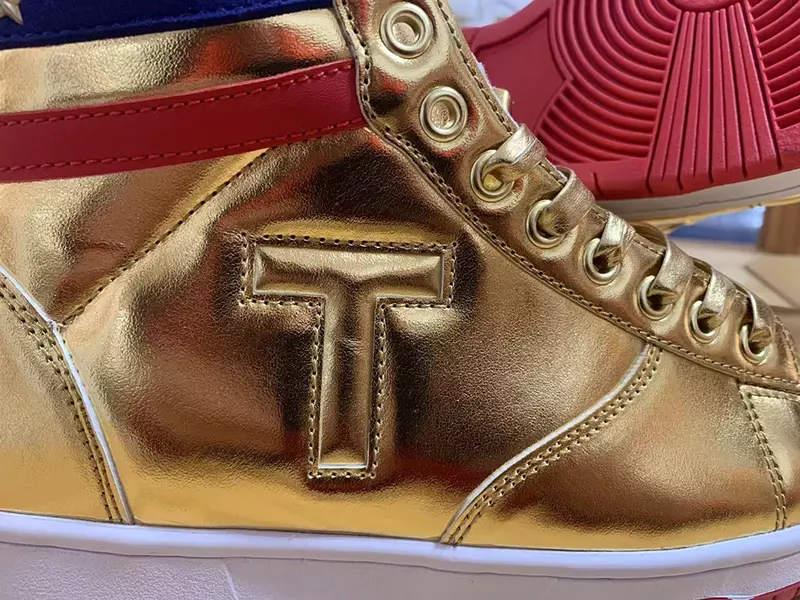 MAGA-zapatillas de deporte de Donald Trump para hombre, zapatos de gimnasio, botas informales, zapatillas de carretera, color dorado