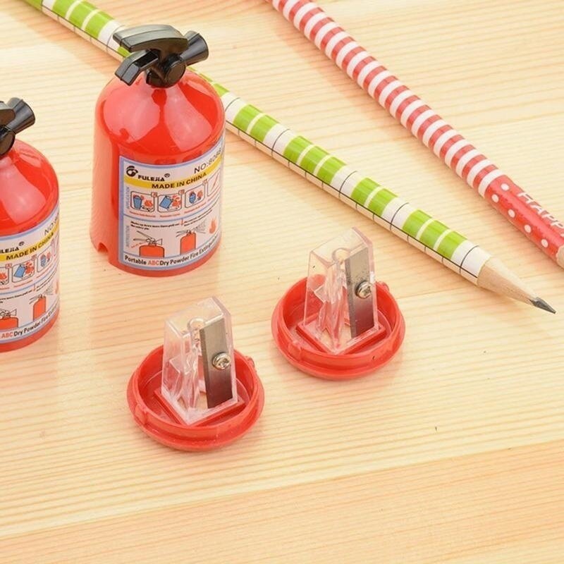 Rautan pensil bentuk pemadam api, 2 buah alat tulis siswa kreatif untuk anak-anak hadiah perlengkapan sekolah