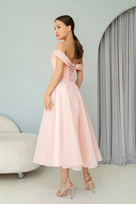 Elegante Chiffon Strapless School Reünie Jurk Mouwloze Thee-Lengte Hoge Split Geplooide Prom Jurken Rugloze Veterschoenen Baljurken