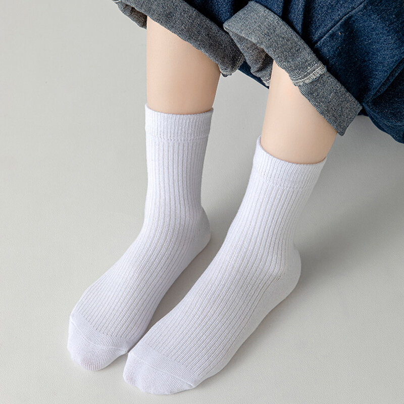 Calzini per bambini calzini in cotone per studenti primaverili e autunnali calzini a tubo medio traspiranti bianchi per bambini autunnali e invernali