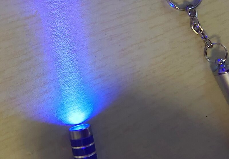 UV-Licht Mini-Licht Draagbare Sleutelhanger Licht Buitenshuis Klein Gereedschap