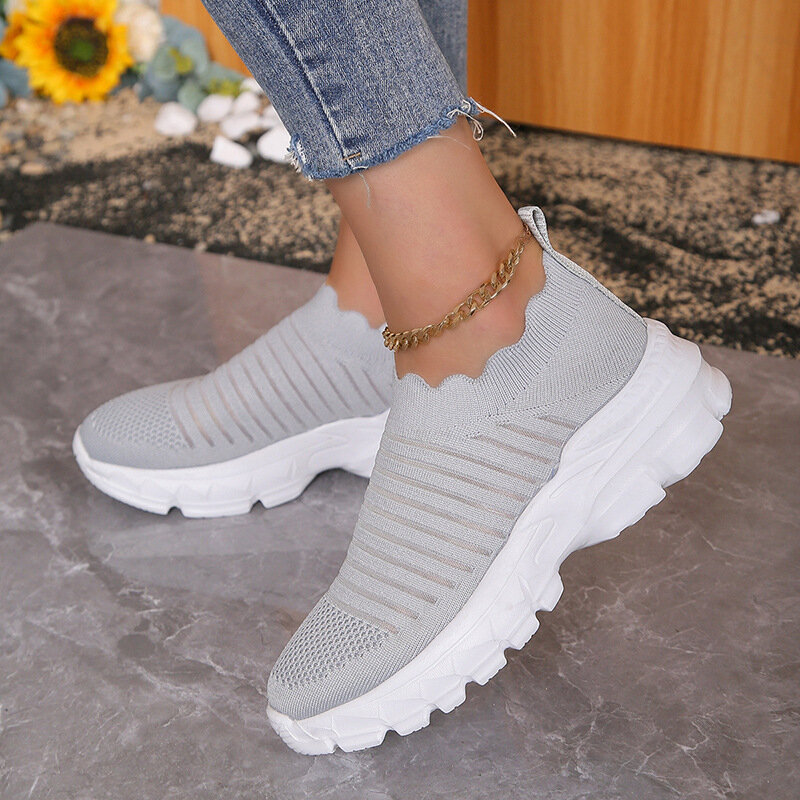 2024 Women's shoes new summer shoes Breathable comfortable large size sports casual shoes soft soled women's shoes