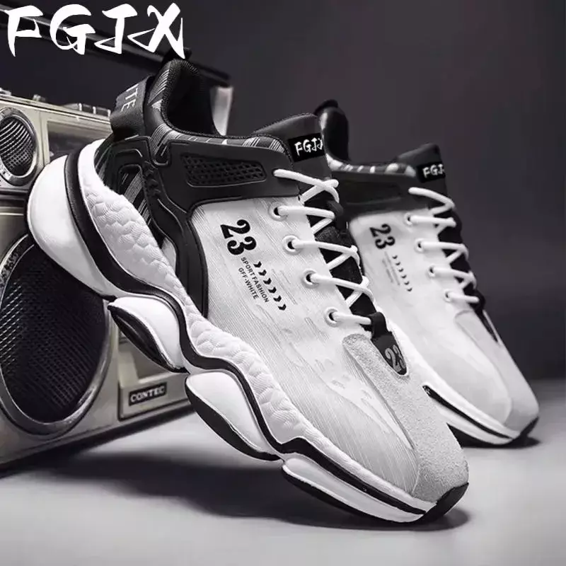 Sepatu berlari 2023 pria, Sneaker kasual sol tebal bernafas untuk lelaki
