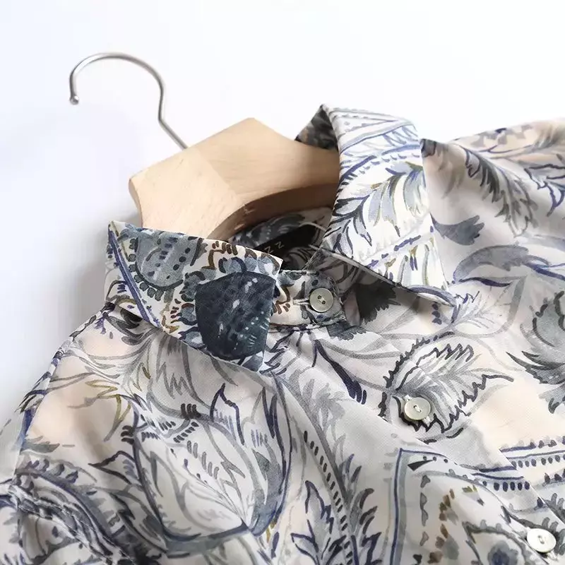 Camisa larga con estampado suave para mujer, camisa Retro de manga larga con botones, Top elegante, moda informal, 2023