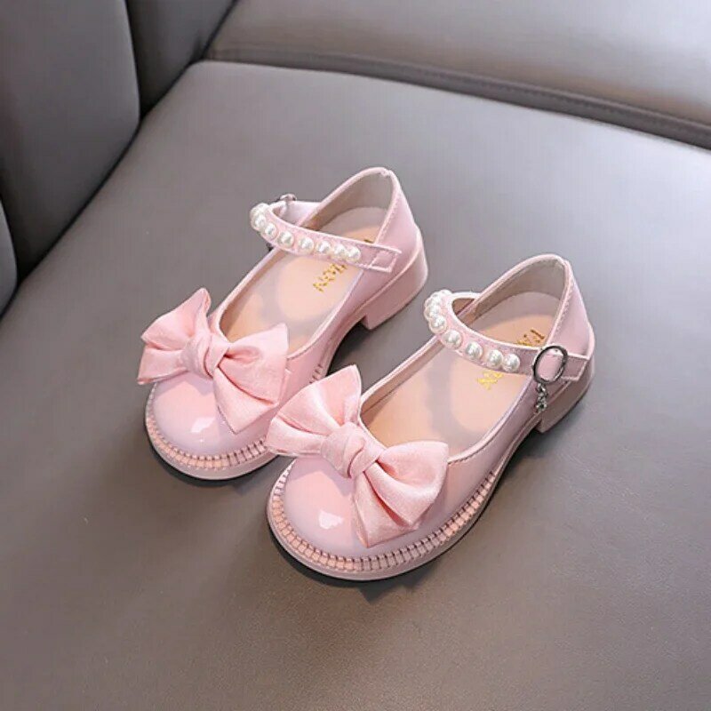 Zapatos de cuero para niña, calzado de princesa Mary Jane brillante de PU con pajarita para boda, moda informal con perlas, zapatos de fiesta para niños