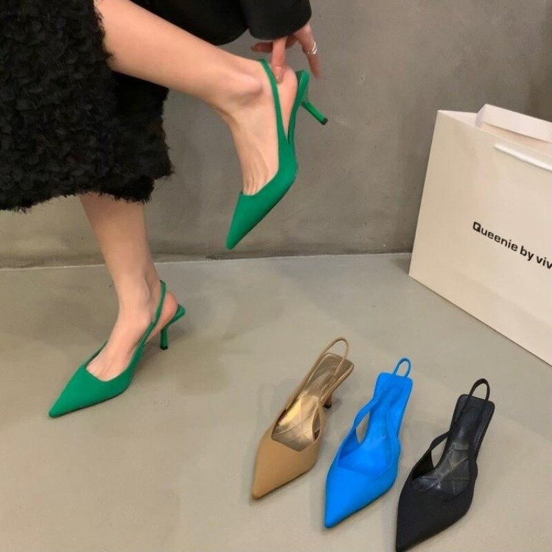 Женские летние туфли, новинка 2024, модные сандалии с острым носком на шпильке, среднем каблуке, женские сандалии с открытым носком сзади, женская обувь зеленого цвета