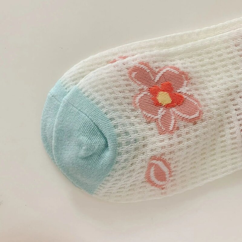 ถุงเท้าลายดอกไม้วินเทจถุงเท้ายาวแบบบางระบายอากาศได้สำหรับแฟชั่นสำหรับผู้หญิงฤดูร้อน