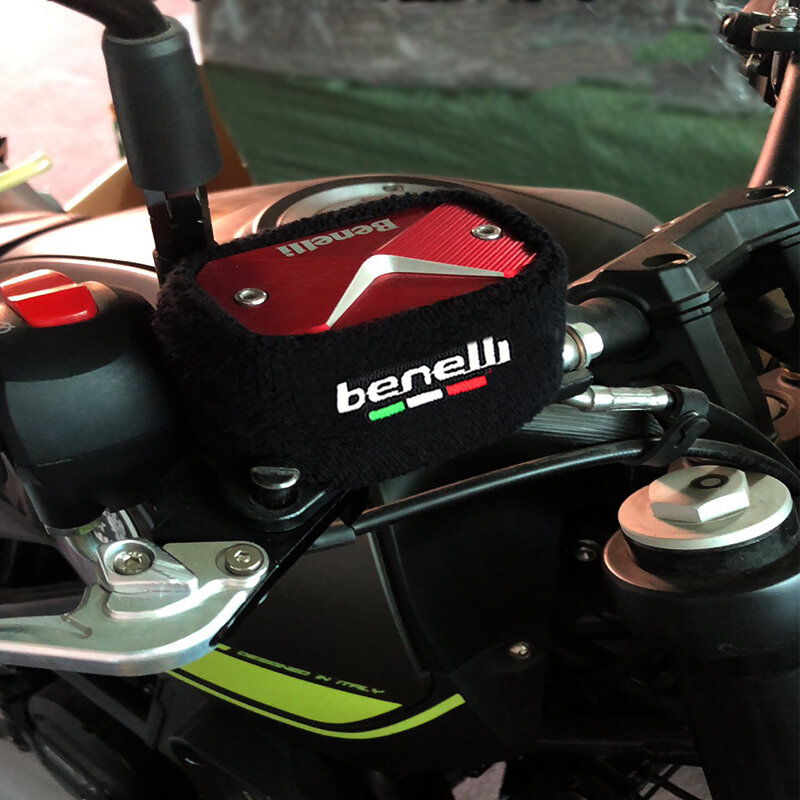 Motocyklowy płyn hamulcowy pokrywa zbiornika skarpety dla Honda CB CBR 650R Africa Twin Yamaha MT 03 07 09 R1 R6 Tracer Benelli KTM