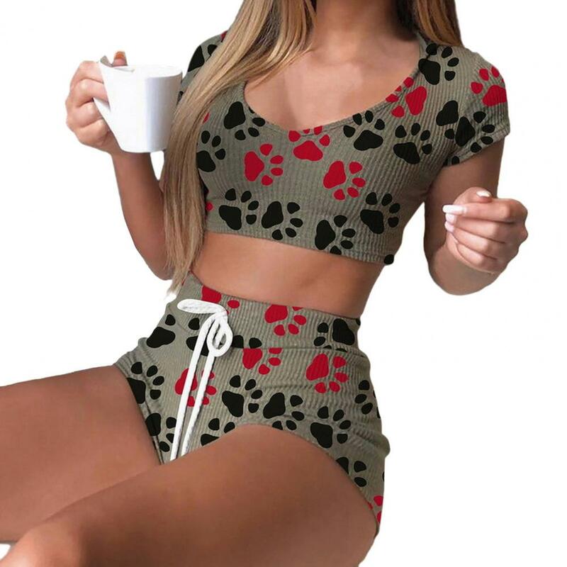 Комплект пижамный женский с V-образным вырезом и высокой талией