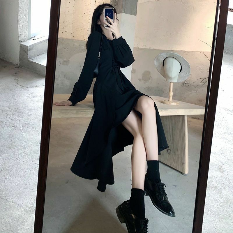 女性のレトロなバケーションドレス,不規則なカットと無地の黒のカジュアルな衣服,フランススタイル