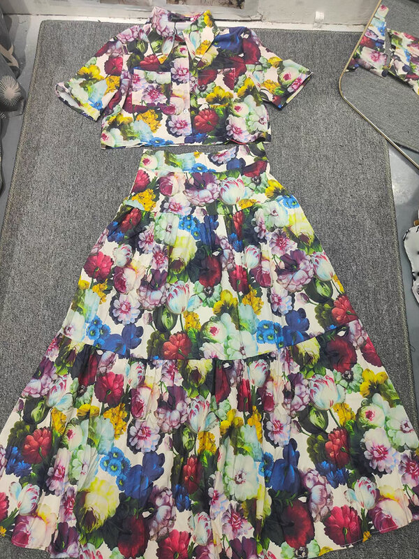 Conjunto de dos piezas para mujer, camisa corta con solapa y estampado vintage de diseñador, falda holgada de cintura alta, novedad de verano, 2024
