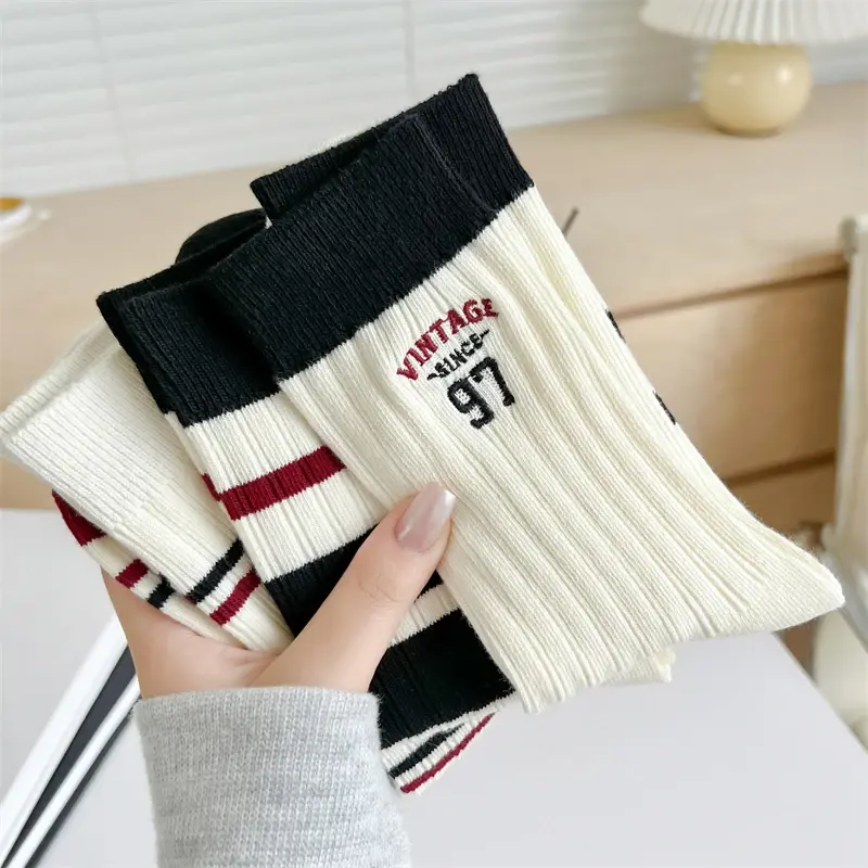 3 Pairs Per Lot Socks For Women New Casual Breathable Striped Socks Mixed-Color Embroidery Girls Crew Socks Multipack Trends