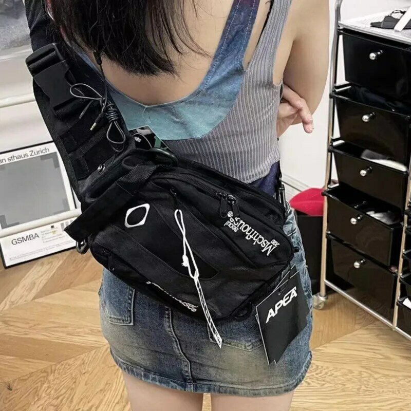 Lässige schicke Brusttaschen für Frauen koreanische vielseitige Umhängetaschen für Frauen funktionelle Nylon-Damen-Sporttaschen Sportliche Brusttaschen