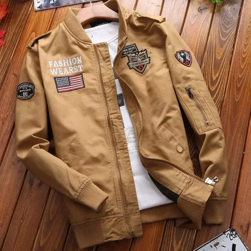 2024 baru jaket Bomber jaket pria modis kasual jaket penahan angin mantel pria musim semi dan musim gugur baru pakaian luar berdiri ramping bordir