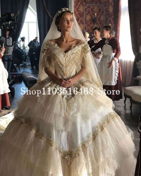 Vintage Dream Wedding Dresses Luxury V-Neck Appliquéd Satin Corset Pleated Poncho Masquerade Vestidos Para Eventos Especiales