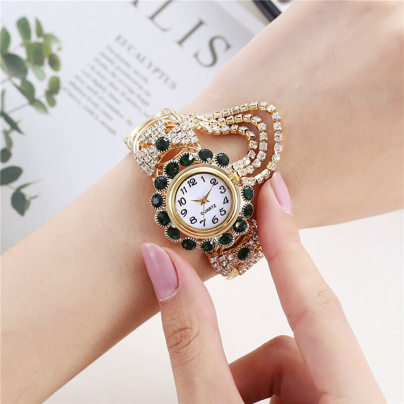 Часы наручные женские кварцевые с браслетом, 2022