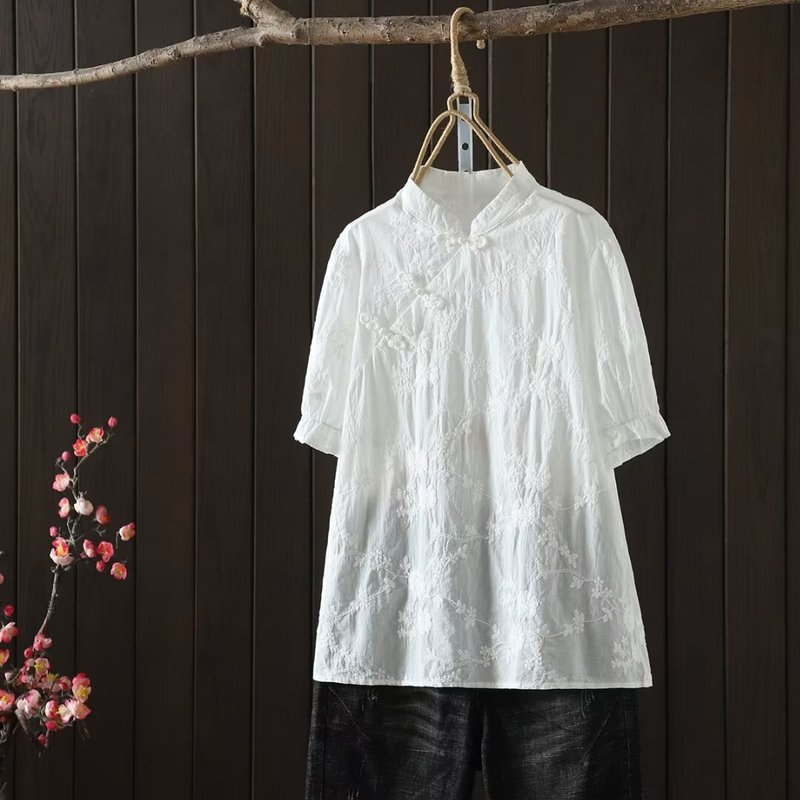 Traditional Chinese Clothing Vintage Cotton Embroidery Shirts and Blouses for Women Summer Chinese Buttons Solid Elegant Shirts