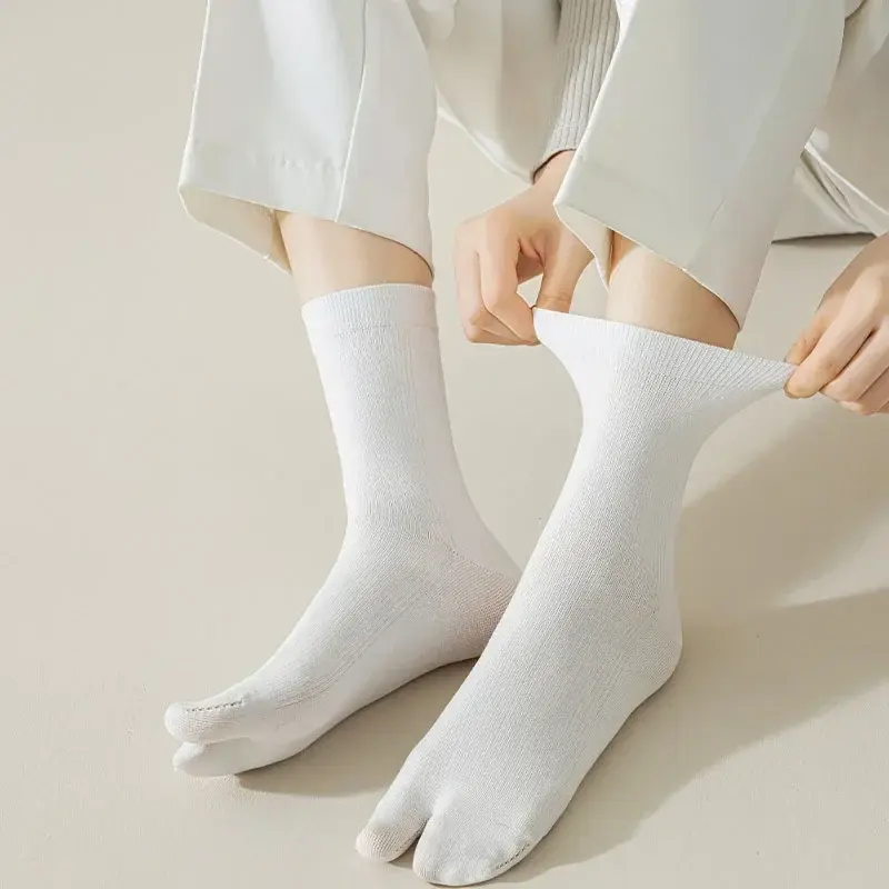 Kaus kaki ujung Tabi gaya Jepang modis untuk pria wanita kaus kaki dua jari serat musim panas Kimono Sandal Flip Flop Sandal belah Tabi kaus kaki jari