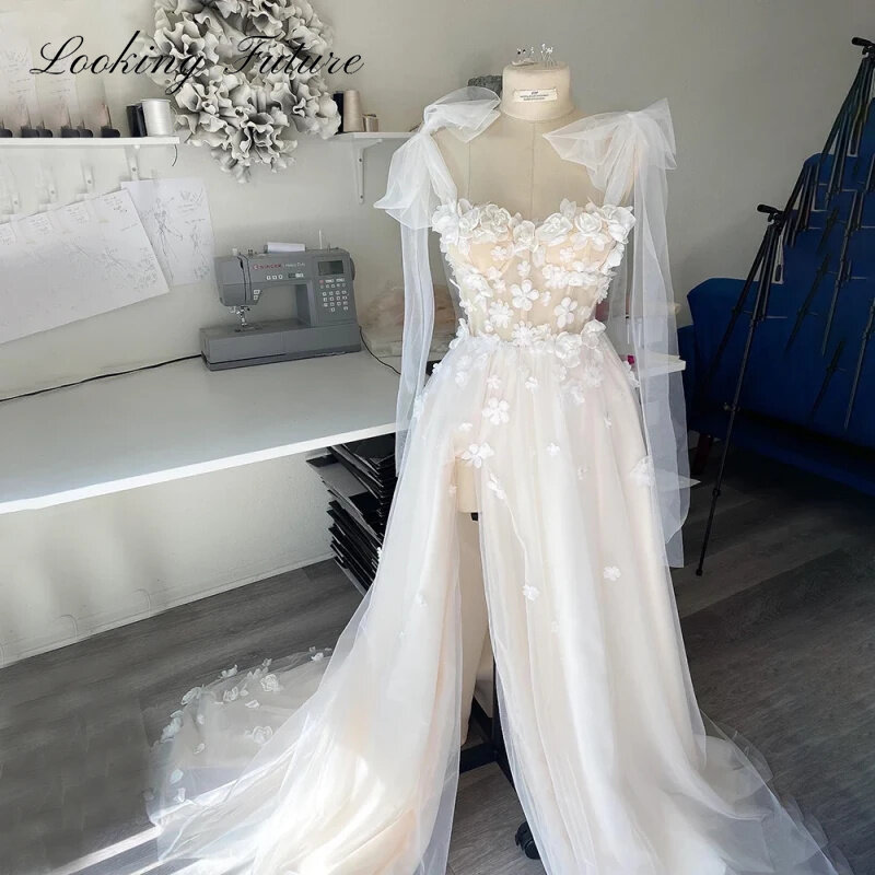 Elegante vestido de novia de línea A con encaje, flores 3D, manga larga con lazo, abertura alta, apliques, tren de barrido