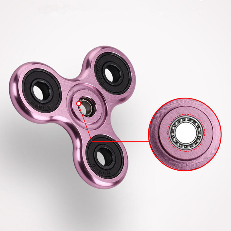 70mm Triangle Finger Aluminum Alloy Metal Spinner No Box R188 Bearing Turn for 3-4 Minutes Child Toys Decompression Toy Spinner