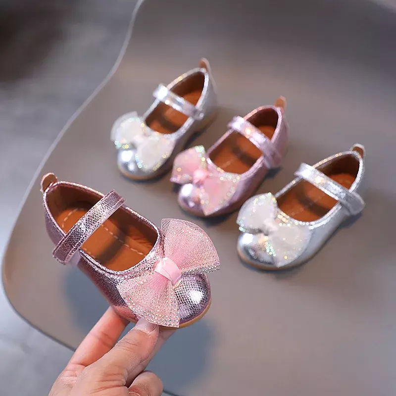 รองเท้าส้นเตี้ยสำหรับเด็กรองเท้าหนังลูกไม้สีชมพูสำหรับเด็กรองเท้าเจ้าหญิงลำลองสำหรับเด็ก H78ฤดูใบไม้ผลิ