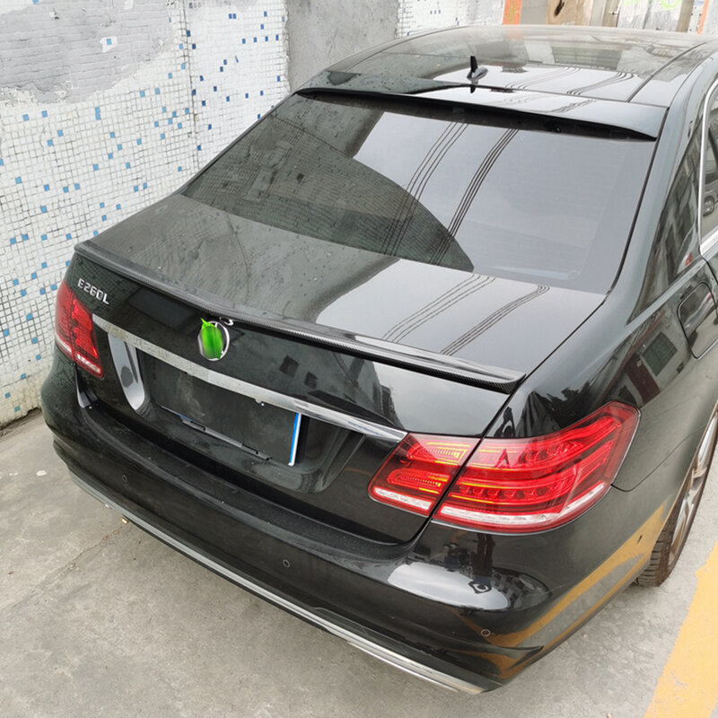 ด้านหลังหน้าต่าง Trunk ฝาปิดรถสปอยเลอร์ปีกสำหรับ Mercedes Benz E Class W212 E180 E200 E260 E300 E320ซีดาน4ประตูชิ้นส่วนด้านนอก