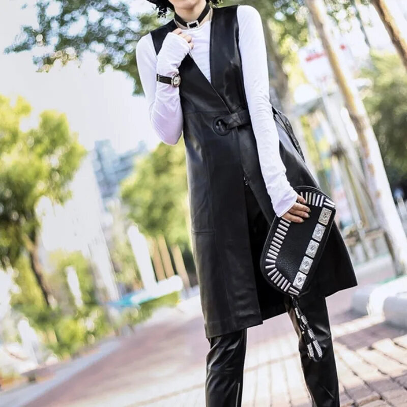Chaleco negro de piel auténtica para mujer, chaquetas ajustadas con cinturón, gabardina larga de piel de cordero Real, ropa de calle 2024