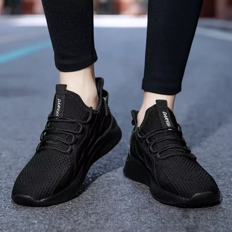 Sapatos esportivos casuais Damyuan para homens e mulheres, tênis de malha, tênis leves, confortáveis, pretos, plus size 36-46, novos