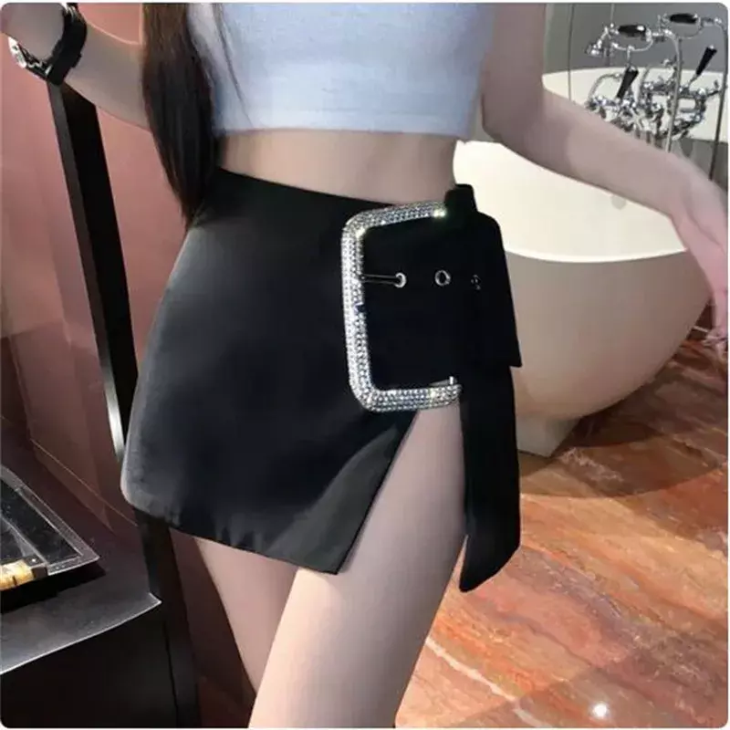 Rok Mini wanita sabuk berlian imitasi belah pinggang tinggi hitam ramping bungkus pinggul rok seksi perempuan Streetwear musim panas baru 2023