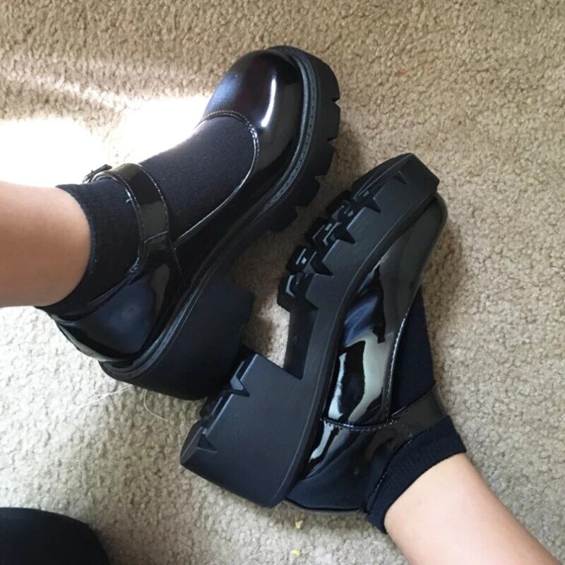 Rimocy Sepatu Hak Tinggi Hitam Baru 2022 Sepatu Platform Kulit Paten Mode Pump Wanita Ujung Bulat Sepatu Mary Jane Mujer