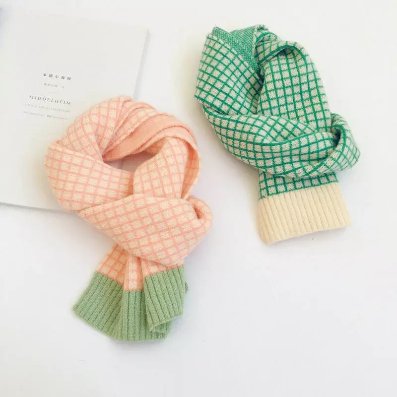 韓国版の小さなメッシュの対照的なウールのスカーフ、男の子と女の子のための暖かいスカーフ、秋と冬、新しい