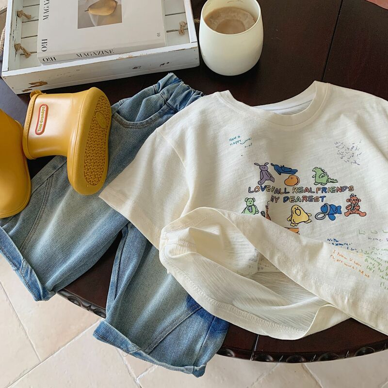 Odzież dziecięca Koszulka dziecięca 2024 Letnie chłopięce koszulki z krótkim rękawem Kolorowe litery z nadrukiem Nowy modny prosty top na co dzień