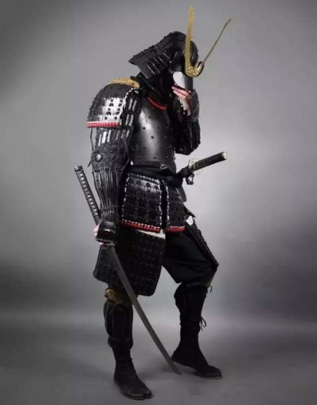 Hohe Qualität Japanischen Schwarz Samurai Rüstung Kaiser Bushi Tousei-gusoku Kaltgewalzte Stahl Japan Krieger Rüstung Helm Tragbare