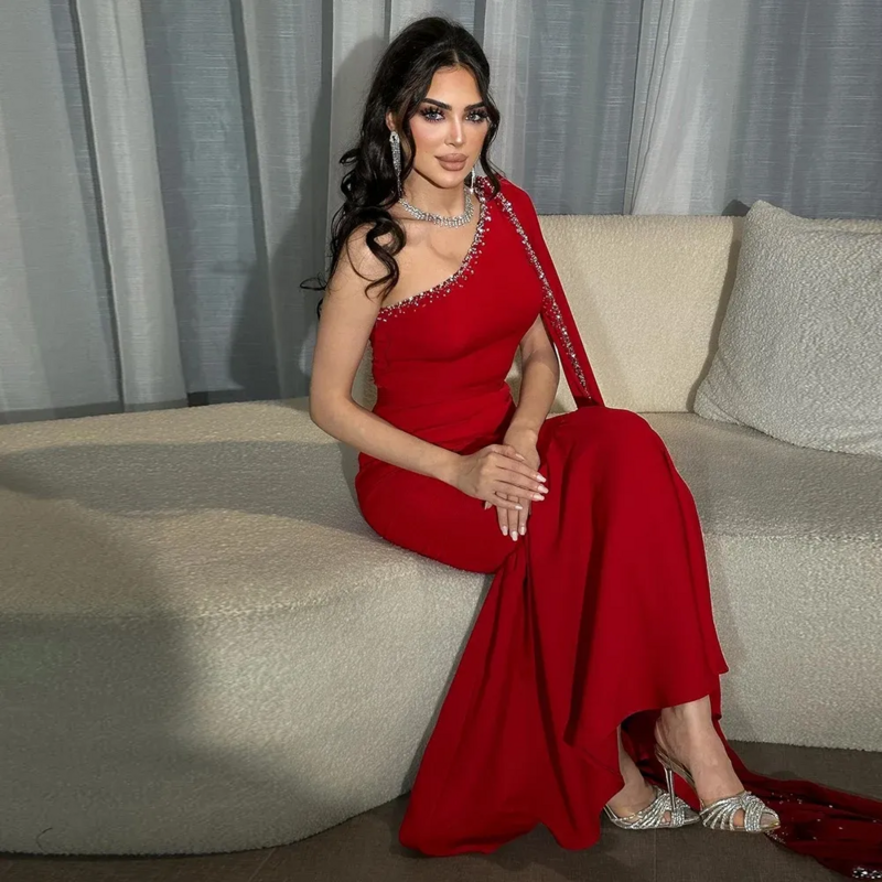 Abito da sera monospalla bordeaux arabo con maniche a mantella donna che borda abiti da festa formali di lusso Dubai Prom Celebrity Wear