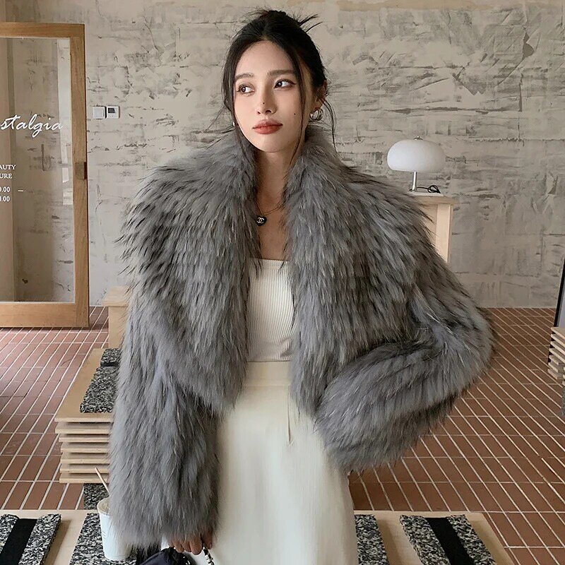 Женское меховое пальто, короткое пальто с высокой талией и полосками из меха енота, 2022