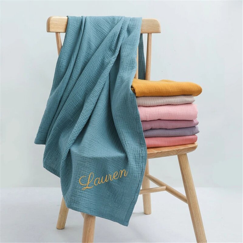 Хлопковая муслиновая пеленка для новорожденных, одеяло с индивидуальной вышивкой имени, однотонное мягкое одеяло